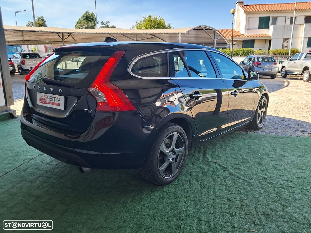 Volvo V60 T3 Edition - 4