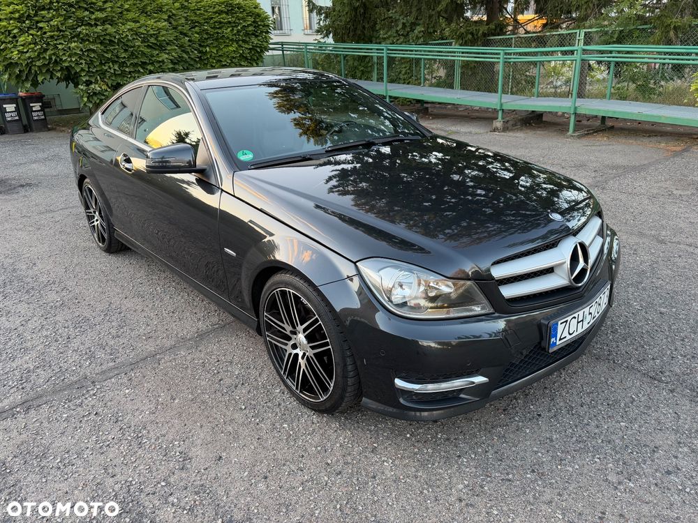 Mercedes-Benz Klasa C 180 BlueEFFICIENCY 7G-TRONIC - 4