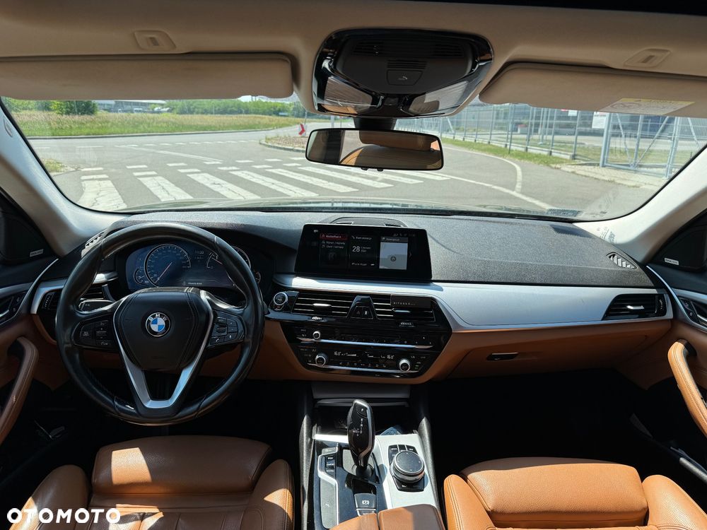 BMW Seria 5 520d - 11