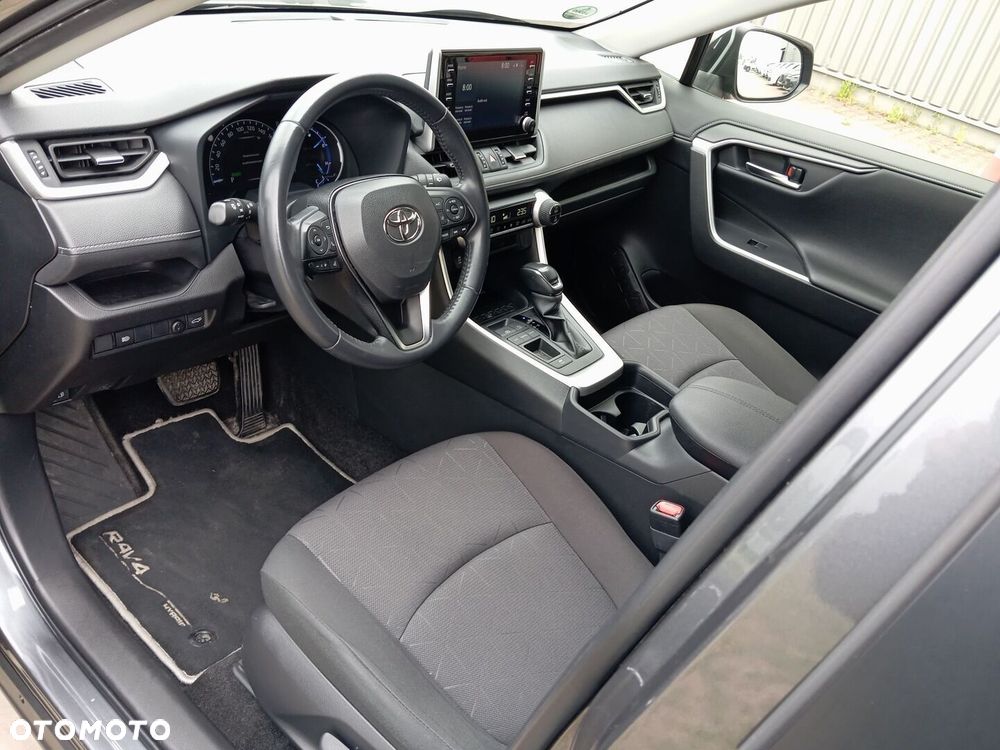 Toyota RAV4 - 7