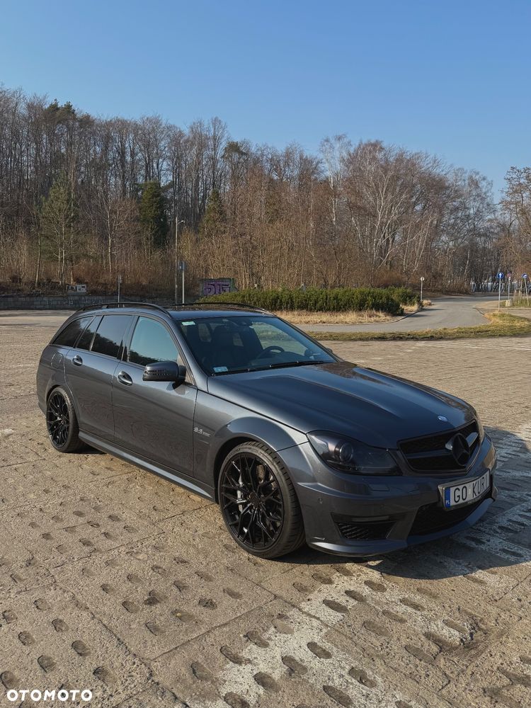 Mercedes-Benz Klasa C 63 AMG - 1