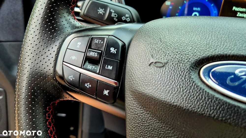 Ford Kuga 1.5 EcoBlue FWD ST-Line X - 31
