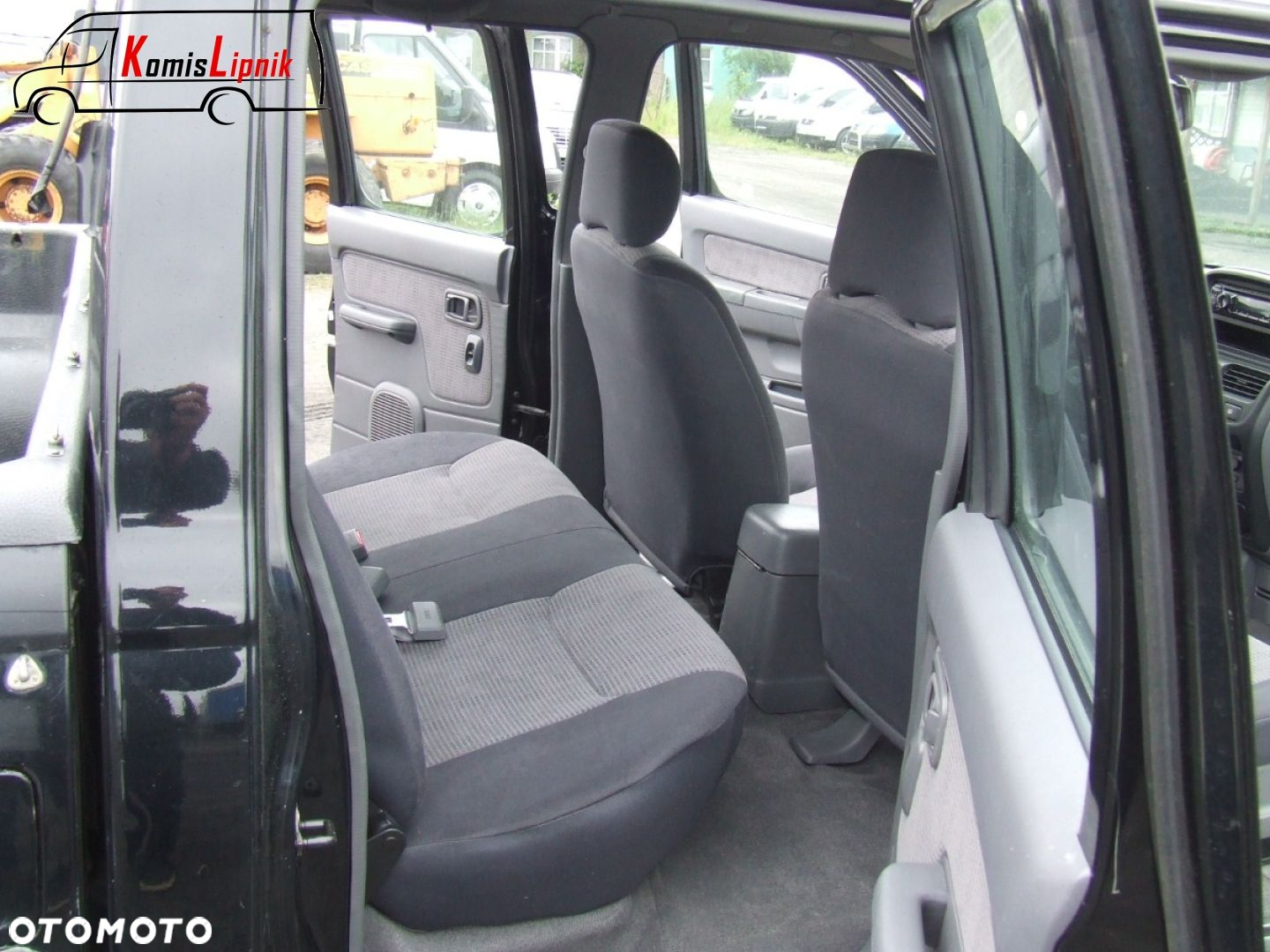 Nissan Nawara - 17