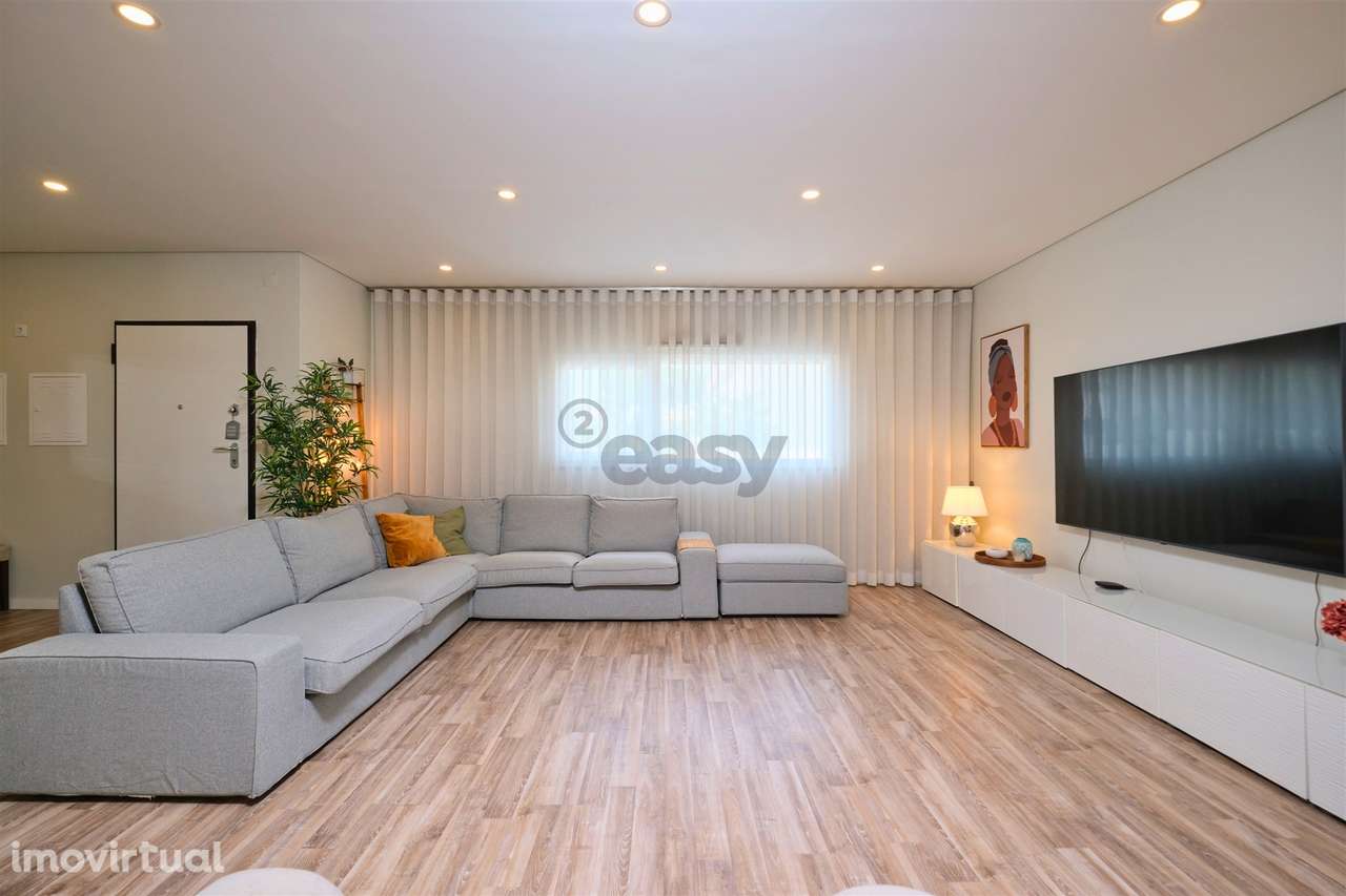 Moradia T4 em Condomínio Privado com Piscina e Garagem em Setúbal - Grande imagem: 5/45