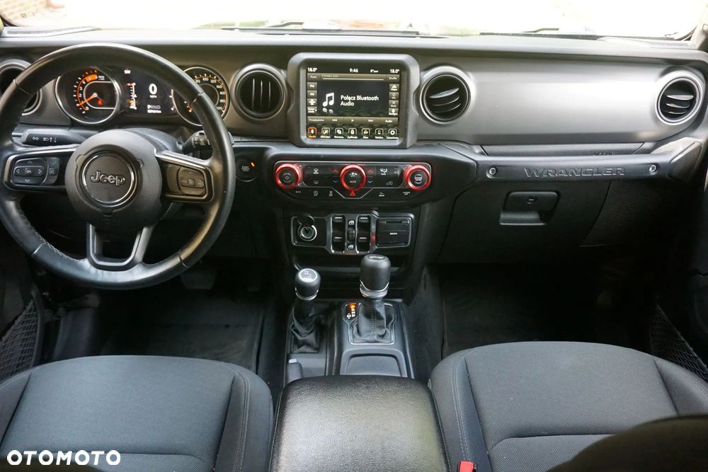 Jeep Wrangler - 16