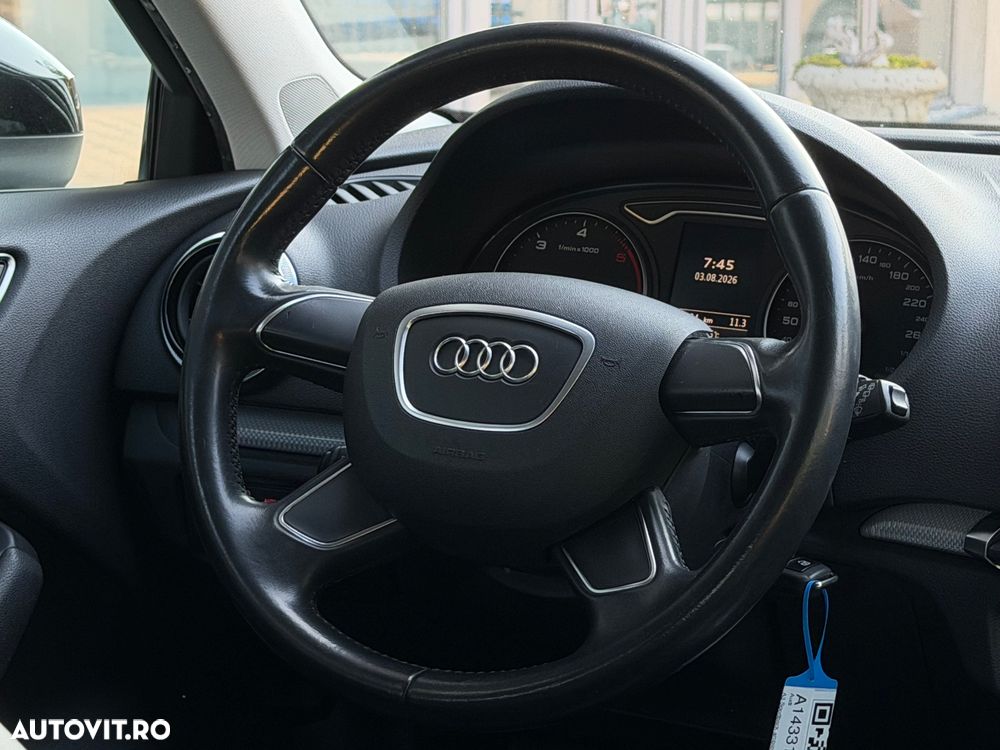 Audi A3 1.6 TDI S tronic - 5