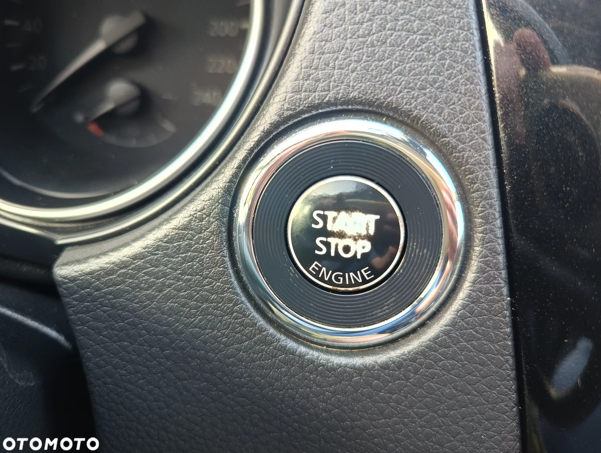 Nissan Qashqai 1.6 DIG-T N-Connecta - 27