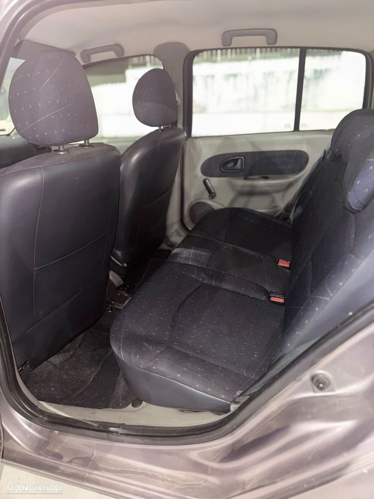 Renault Clio 1.5 dCi Privilège - 4