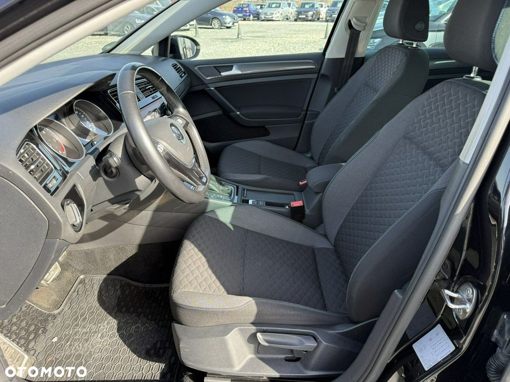 Volkswagen Golf Variant 1.6 TDI SCR DSG Join - 11