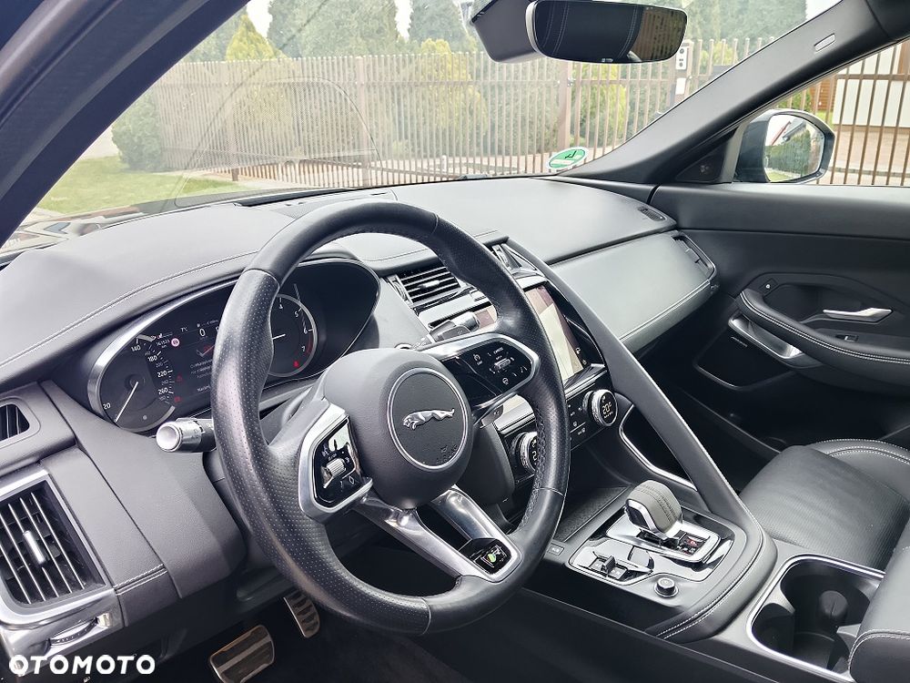 Jaguar E-Pace 1.5 P300e PHEV AWD R-Dynamic Black - 17