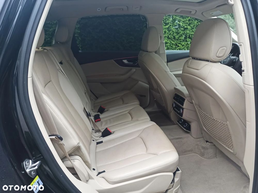 Audi Q7 - 16