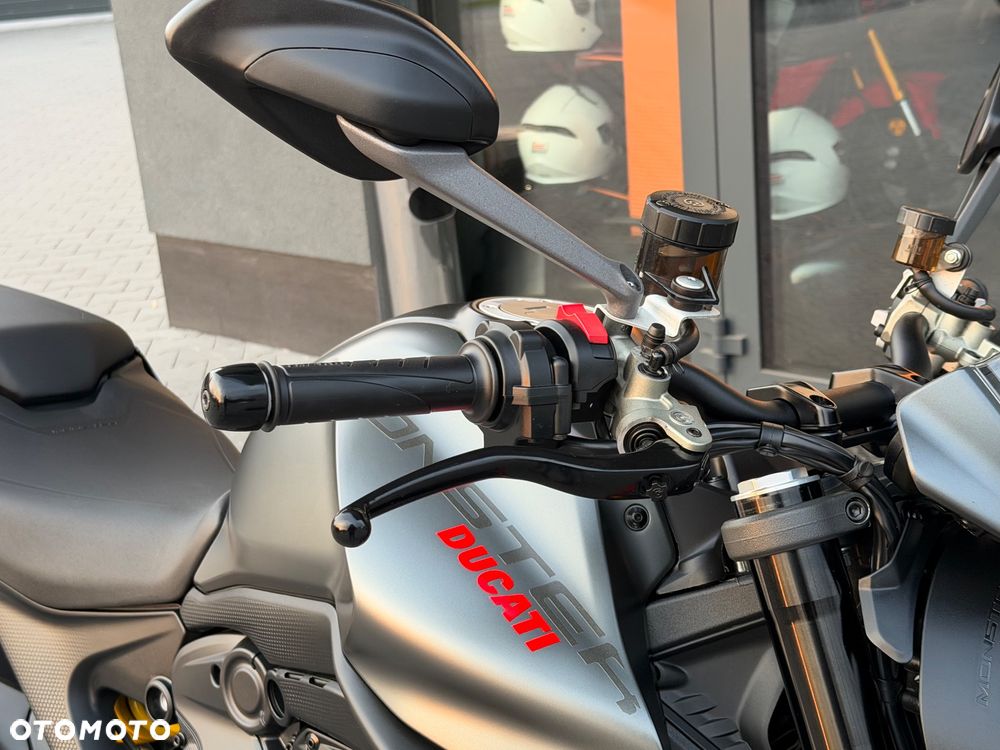 Ducati Monster - 18