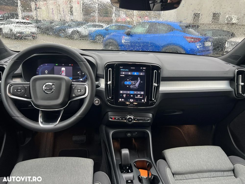 Volvo XC 40 B3 AT FWD MHEV Core - 11