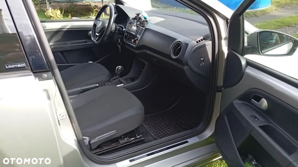 Volkswagen up! e-up United - 6