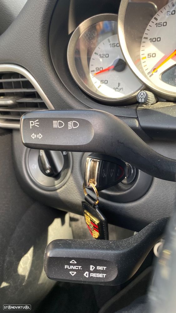 Porsche 911 (997) Carrera 4S Cabriolet PDK - 33