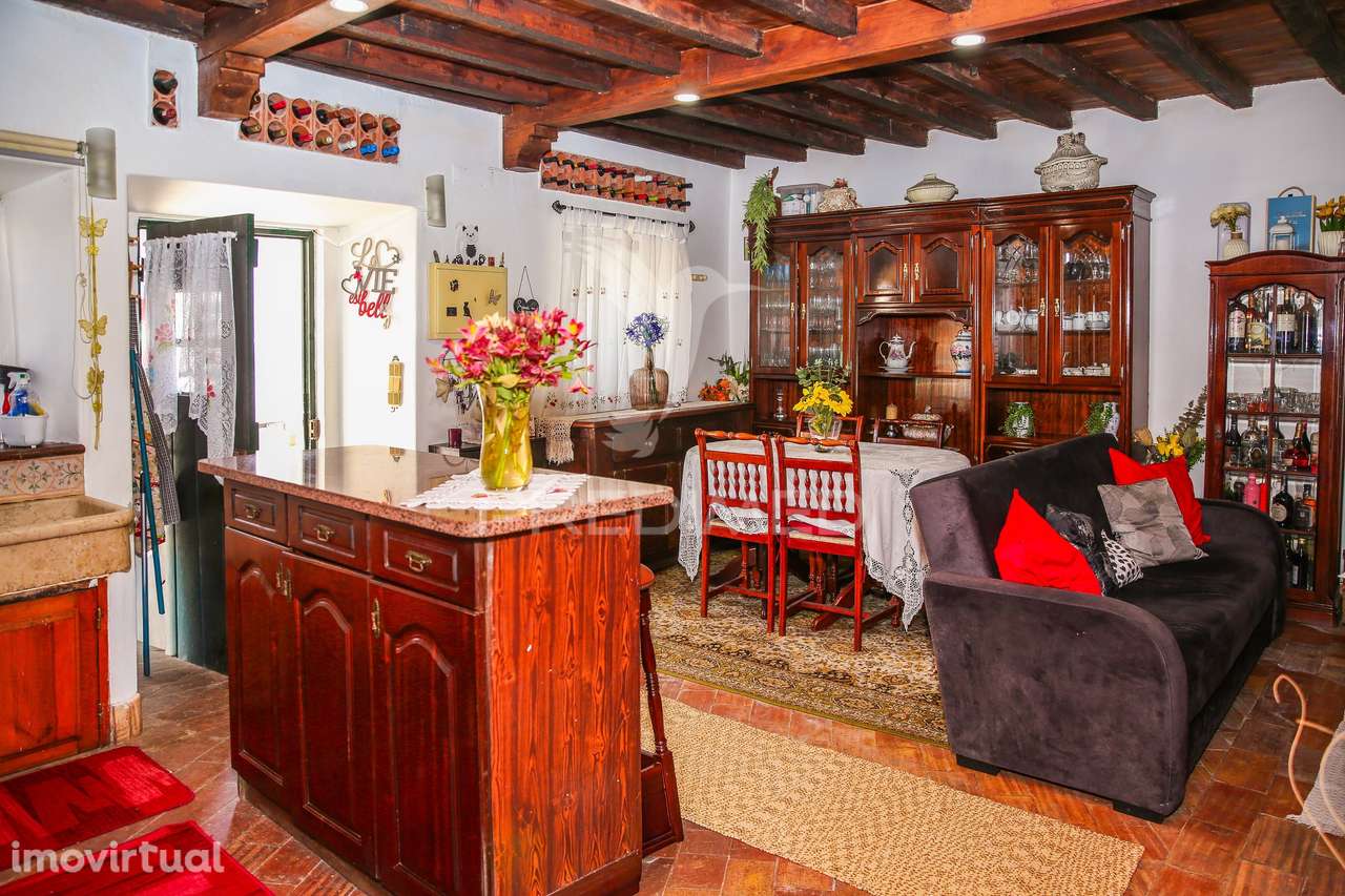 Moradia T2 com garagem independente em Ribafria - Alenquer - Grande imagem: 3/27