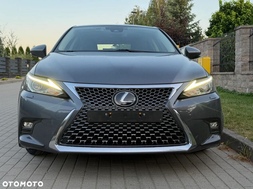 Lexus CT 200h Prestige - 29