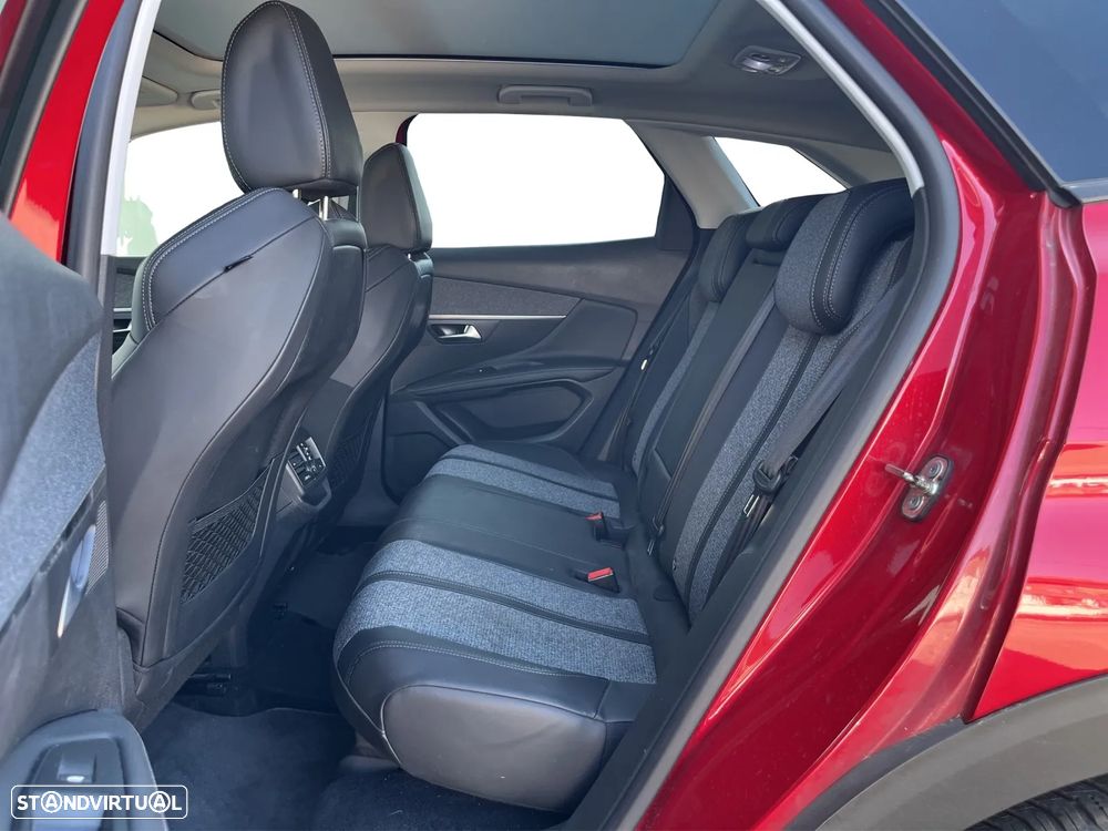 Peugeot 3008 1.2 PureTech Allure EAT6 - 13