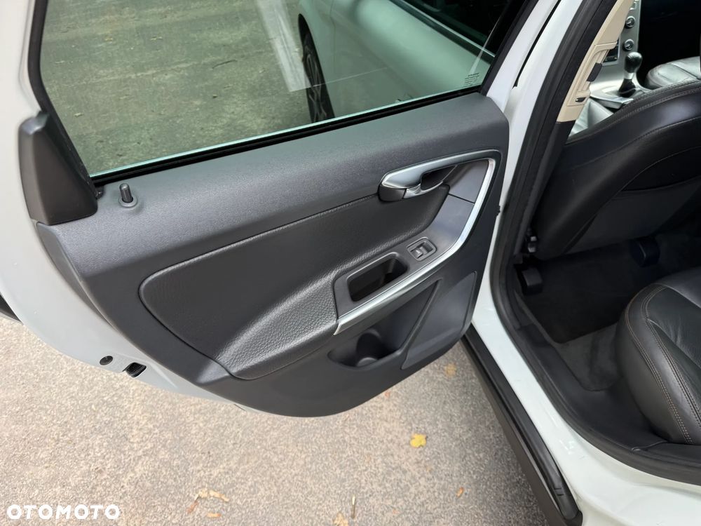 Volvo XC 60 D4 Summum - 26