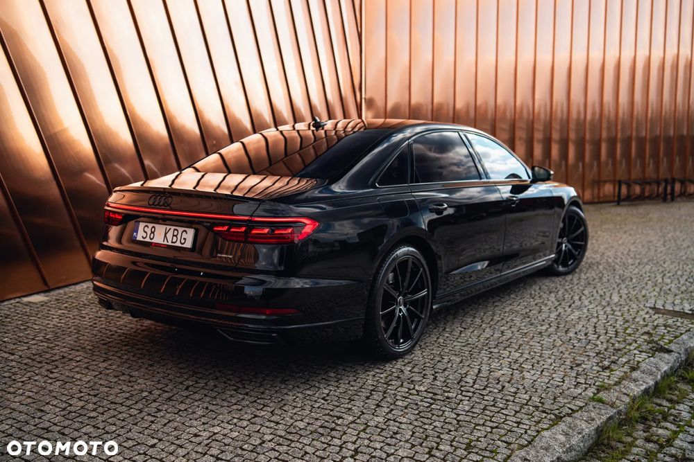 Audi A8 - 5