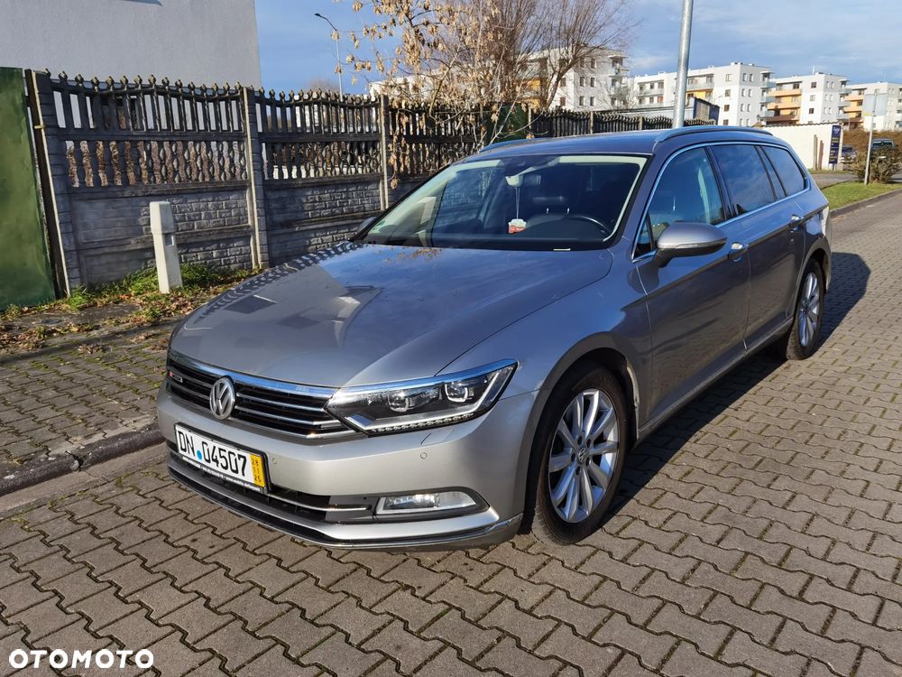 Volkswagen Passat 2.0 TDI Bi-Turbo BMT 4Mot Highline DSG - 30