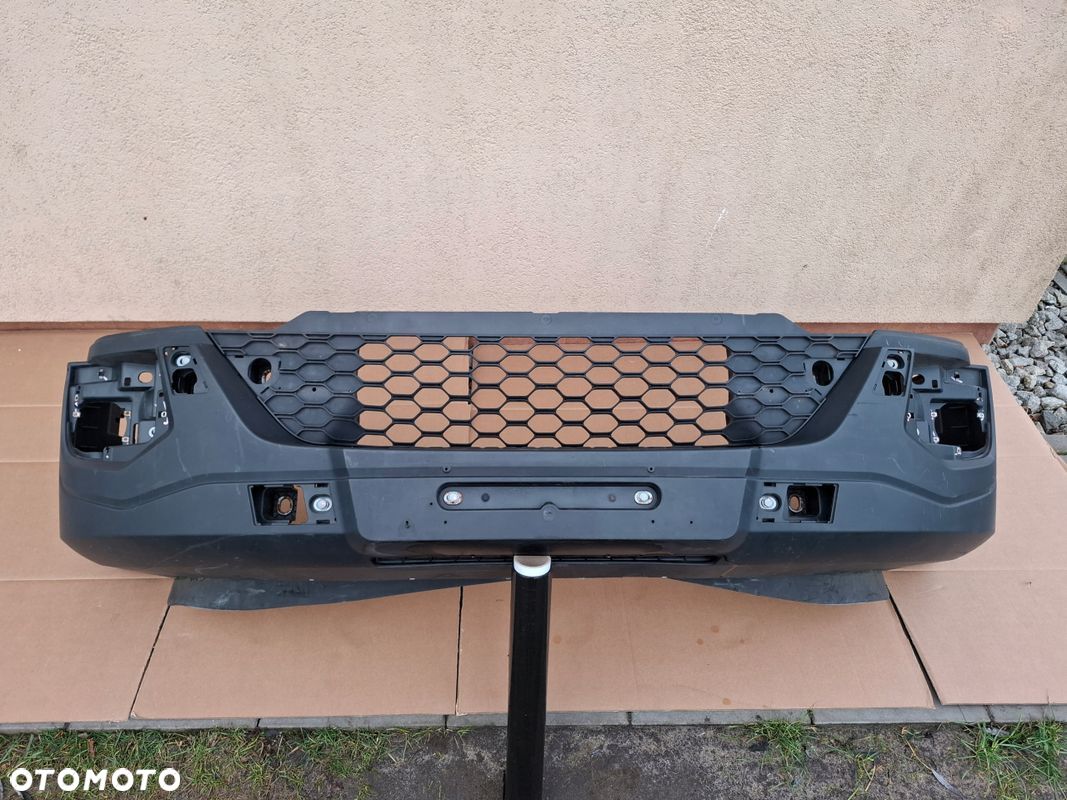 ZDERZAK PRZÓD IVECO DAILY IV ORYGINAŁ NIE KLEJONY - 1