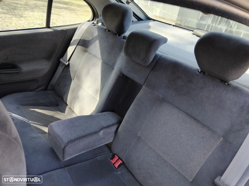 Renault Mégane 1.4 16V Dynamique - 9