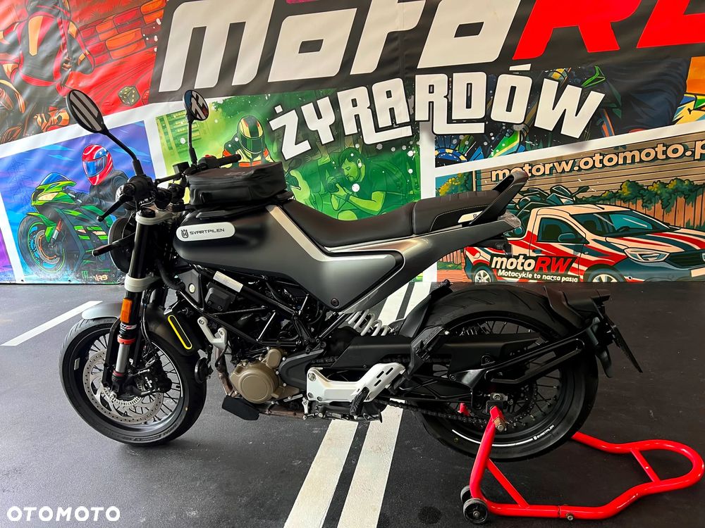 Husqvarna Svartpilen - 19