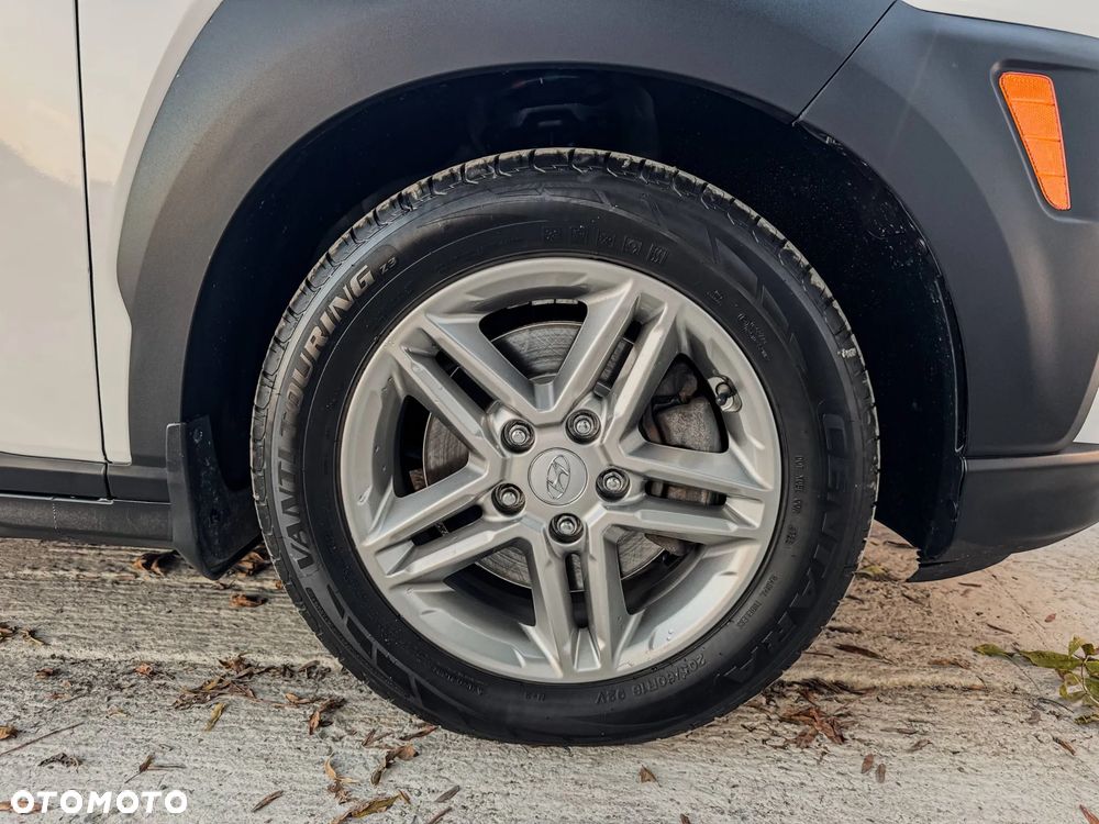 Hyundai Kona - 24
