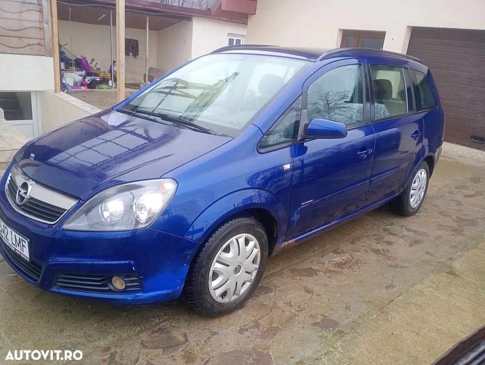 Opel Zafira 1.6i Essentia - 5