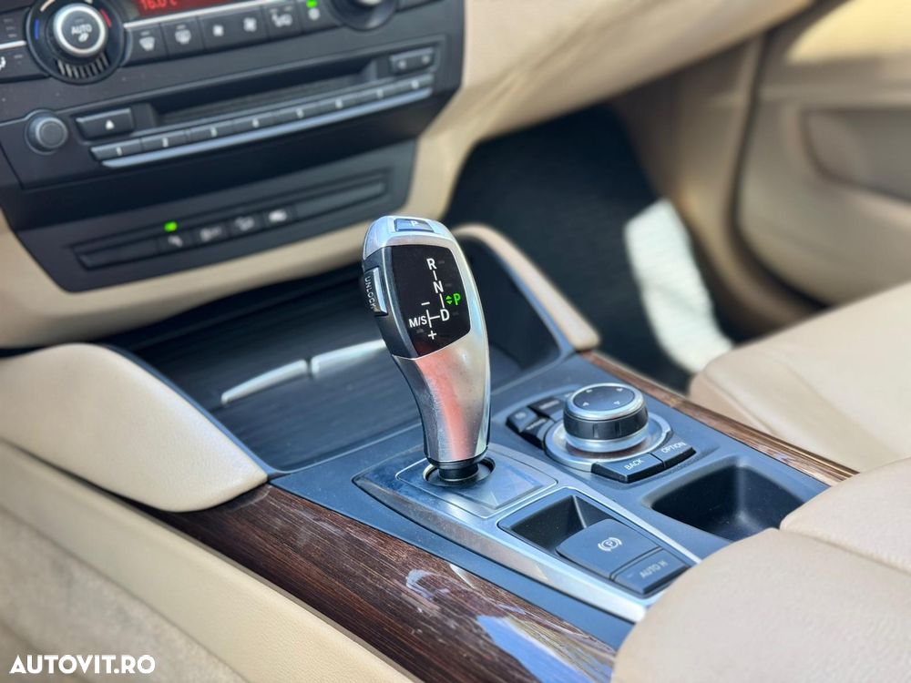 BMW X6 xDrive40d - 9