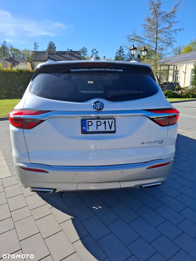 Buick Enclave - 3