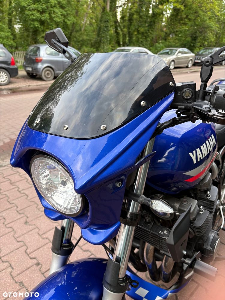 Yamaha XJR - 10