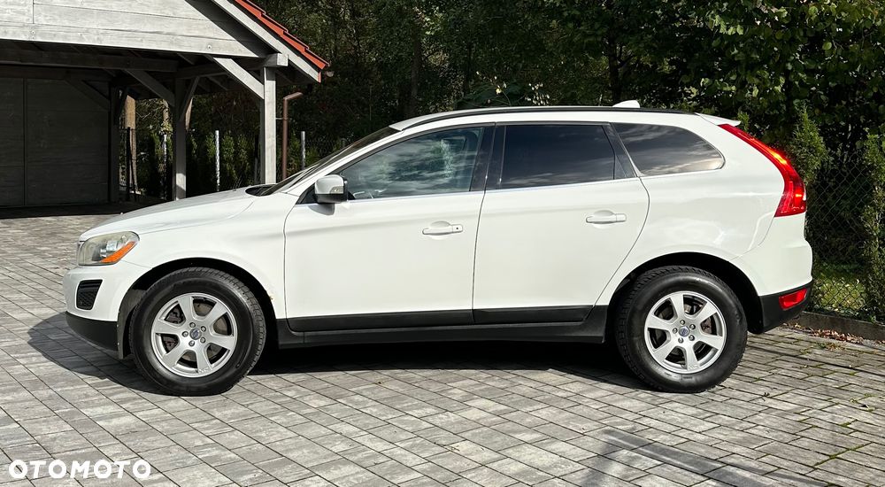 Volvo XC 60 - 4
