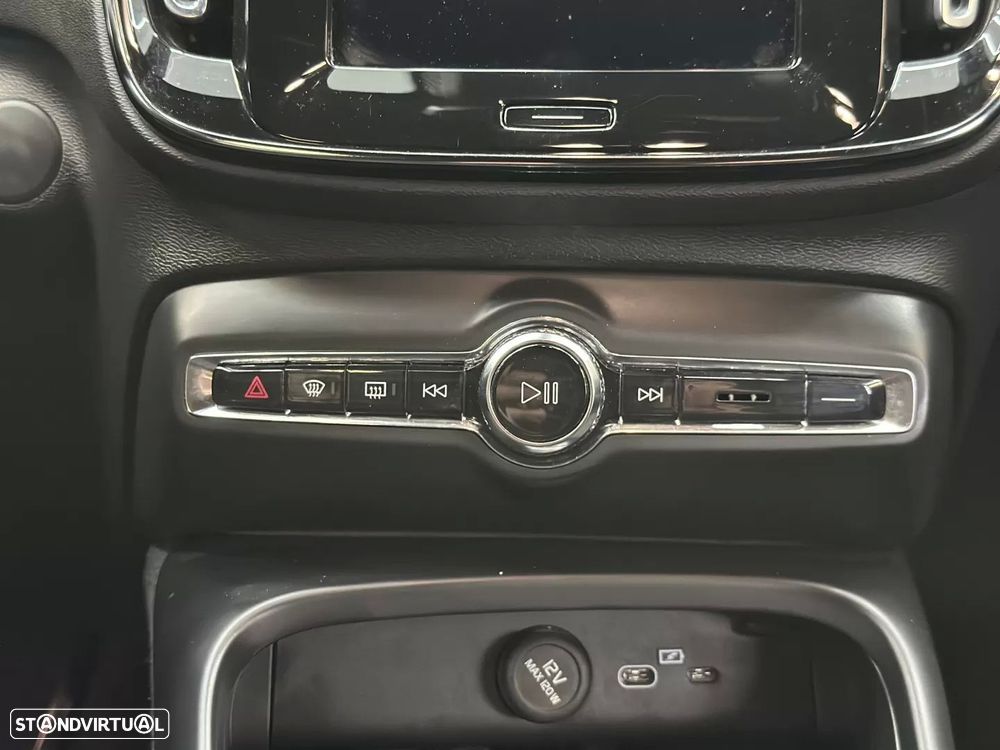 Volvo XC 40 Recharge Core - 23