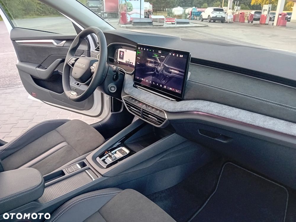 Skoda Octavia 2.0 TDI 4x4 Scout DSG - 25
