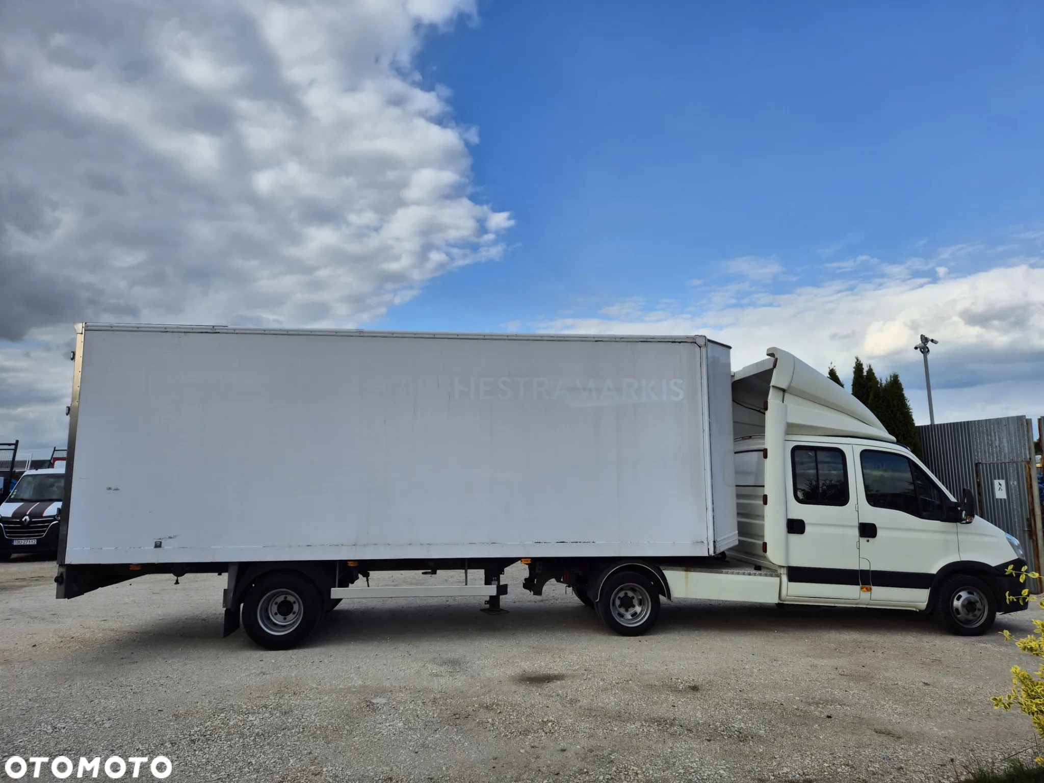 Iveco Ciągnik siodłowy 35c17 - 4