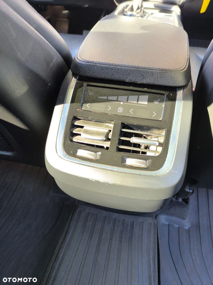 Volvo XC 90 T5 AWD Momentum 7os - 17