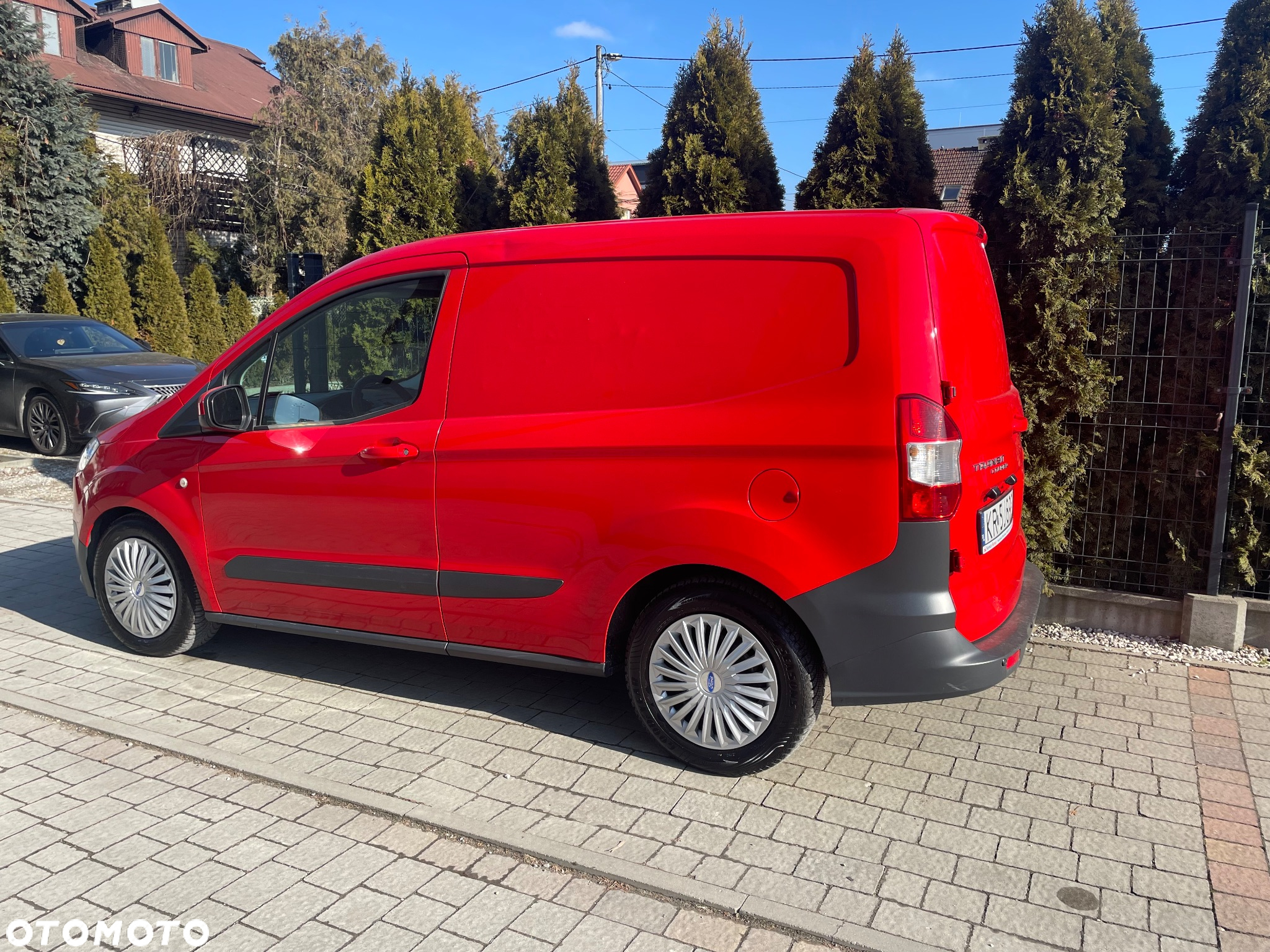 Ford Transit Courier - 3
