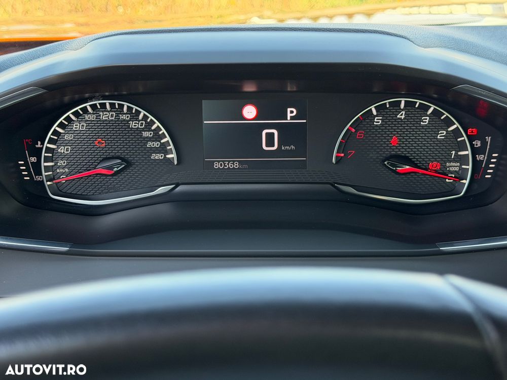 Peugeot 2008 - 9