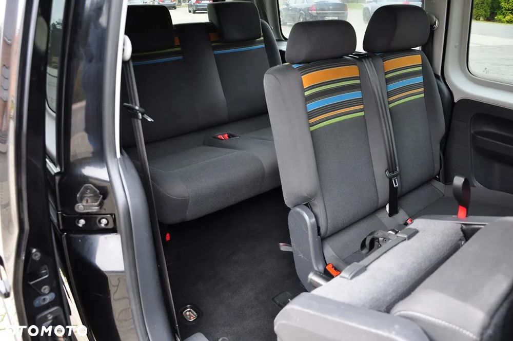 Volkswagen Caddy 1.6 (7-Si.) Edition 30 - 29