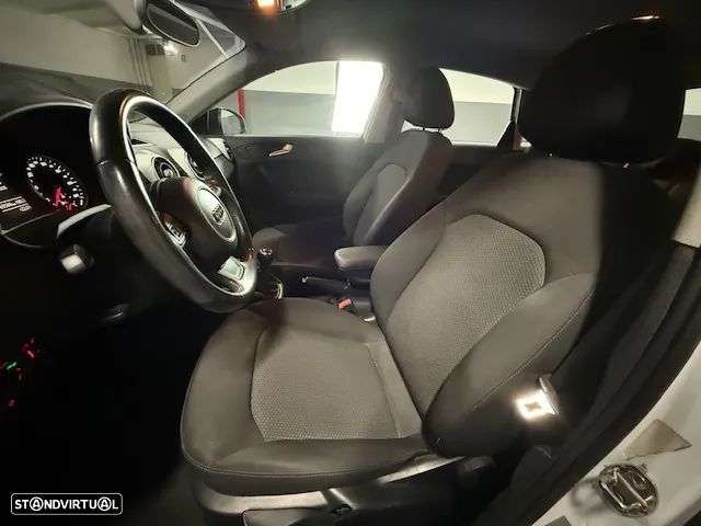 Audi A1 Sportback 1.6 TDI S-line - 6