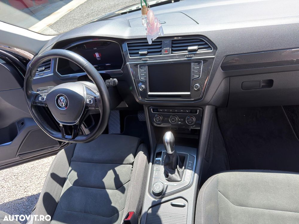Volkswagen Tiguan - 13