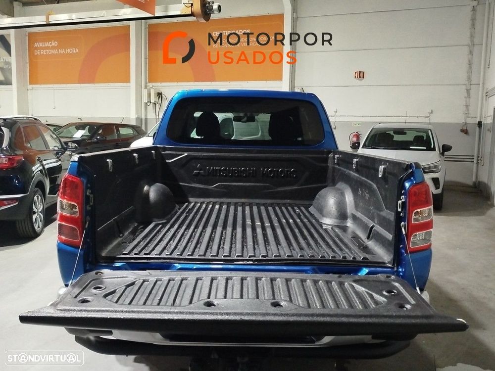 Mitsubishi L200 2.4 DI-D Club Intense Strakar 4WD - 6