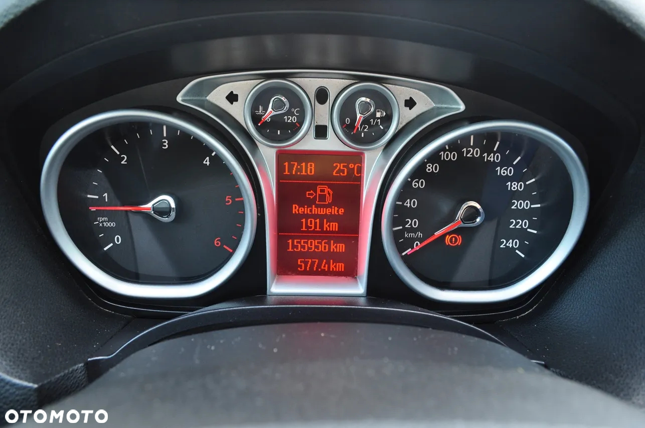 Ford Kuga - 8