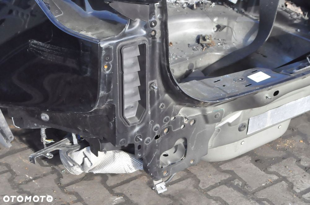 RANGE ROVER VELAR L560 CAŁY TYŁ DUPA PAS WANNA ĆWIARTKA - 5