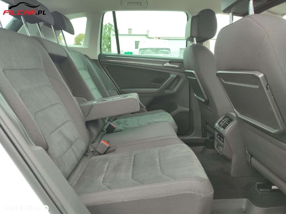 Volkswagen Tiguan - 24