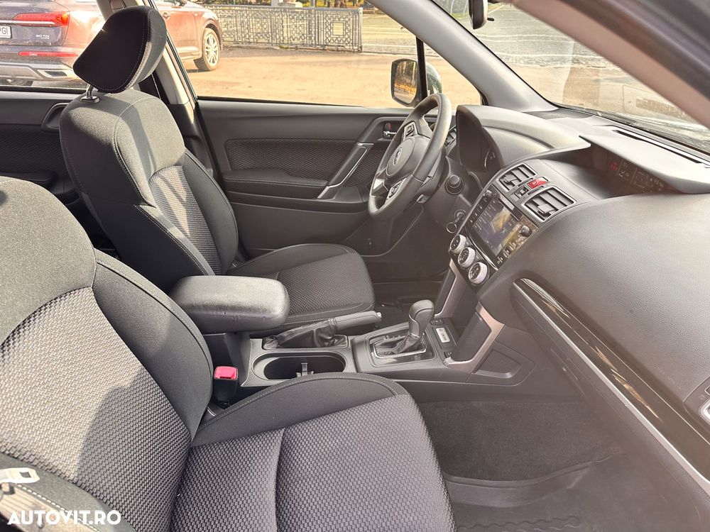 Subaru Forester 2.0D CVT Exclusive - 13