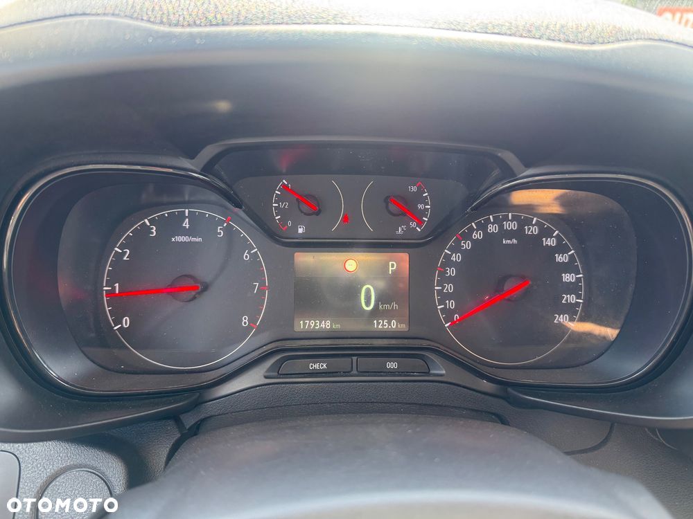 Opel COMBO - 8