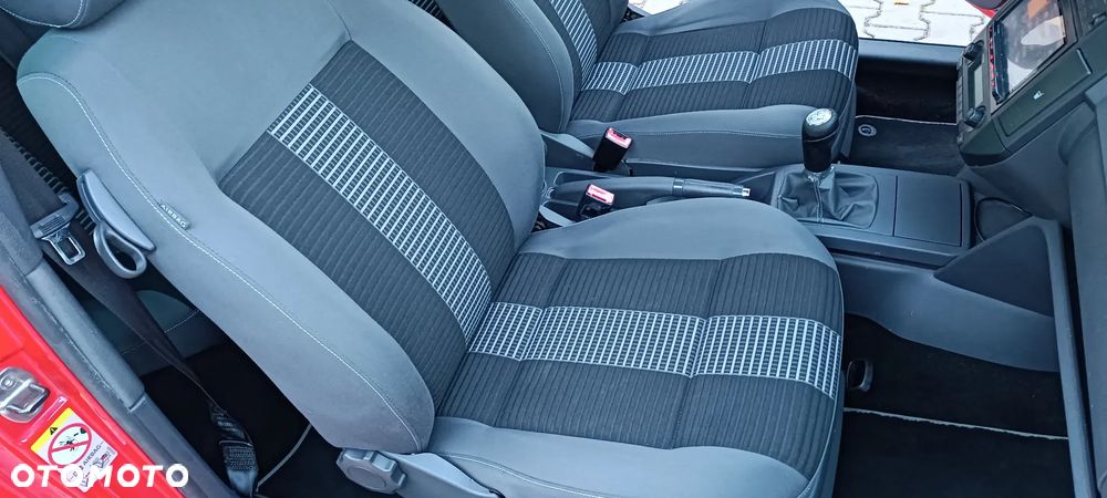 Volkswagen Polo - 29